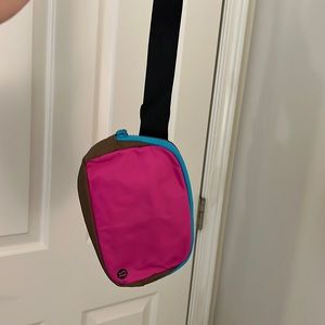 Lululemon EBB, multicolor, perfect condition!